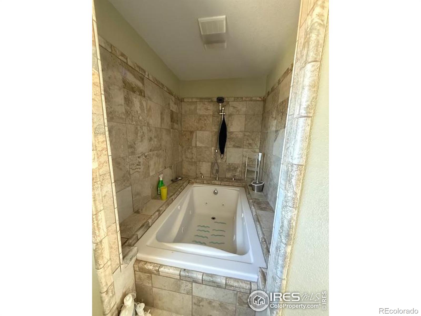 1049 Hewlett Gulch Road Livermore CO 80536