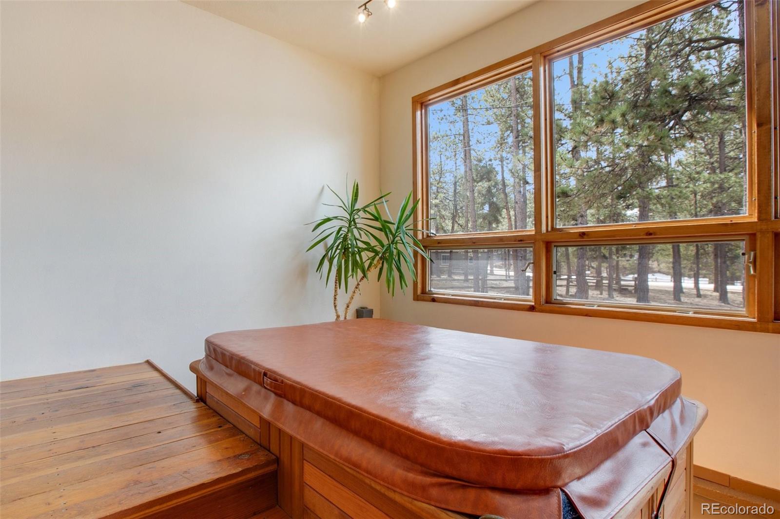 725 Sunnywood Loop Woodland Park CO 80863