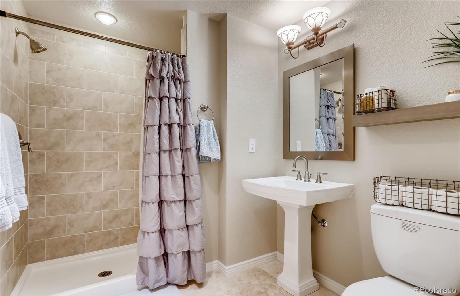 16688 E Hialeah Avenue Centennial CO 80015