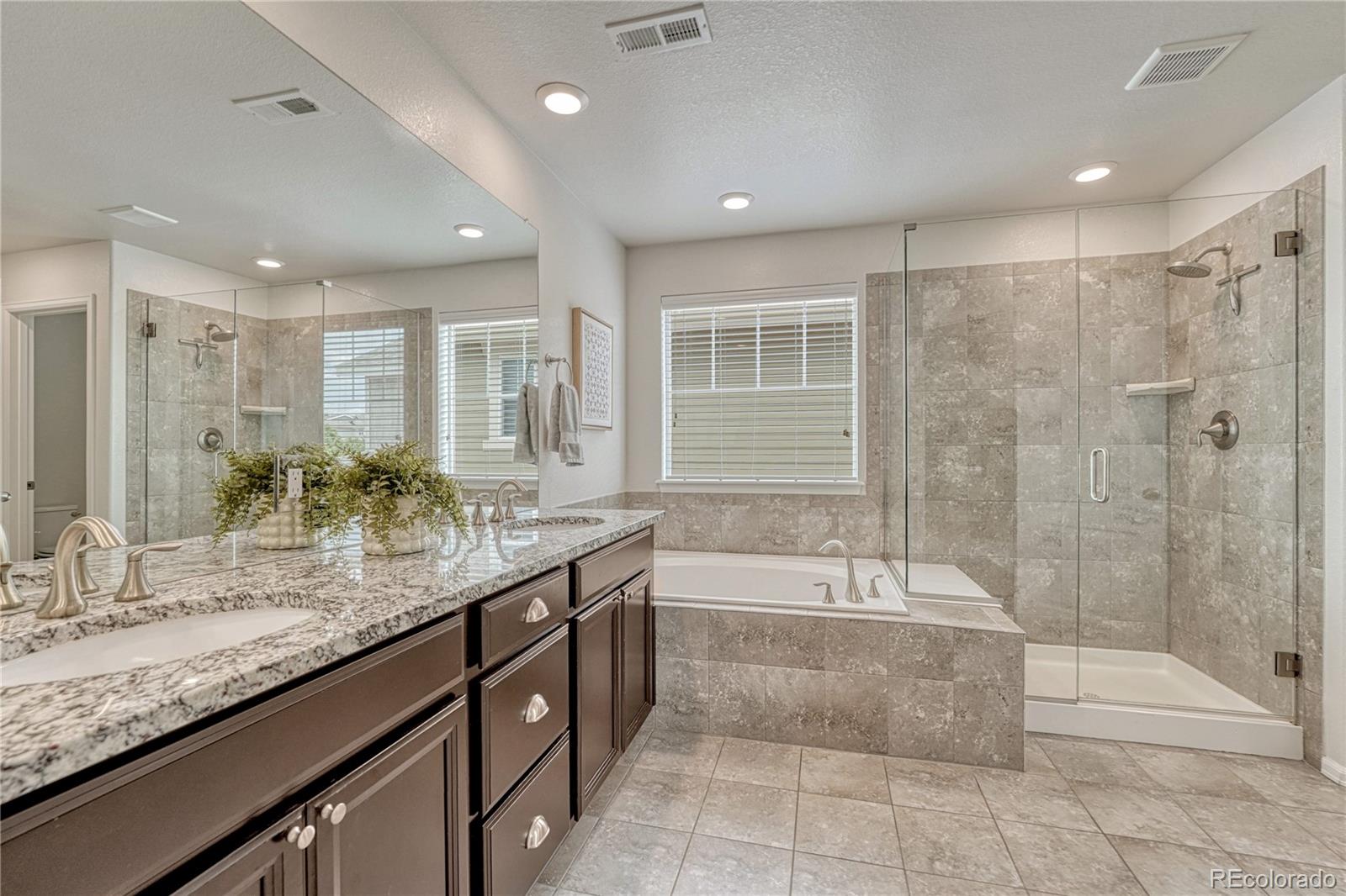 10349 Isle Street Parker CO 80134