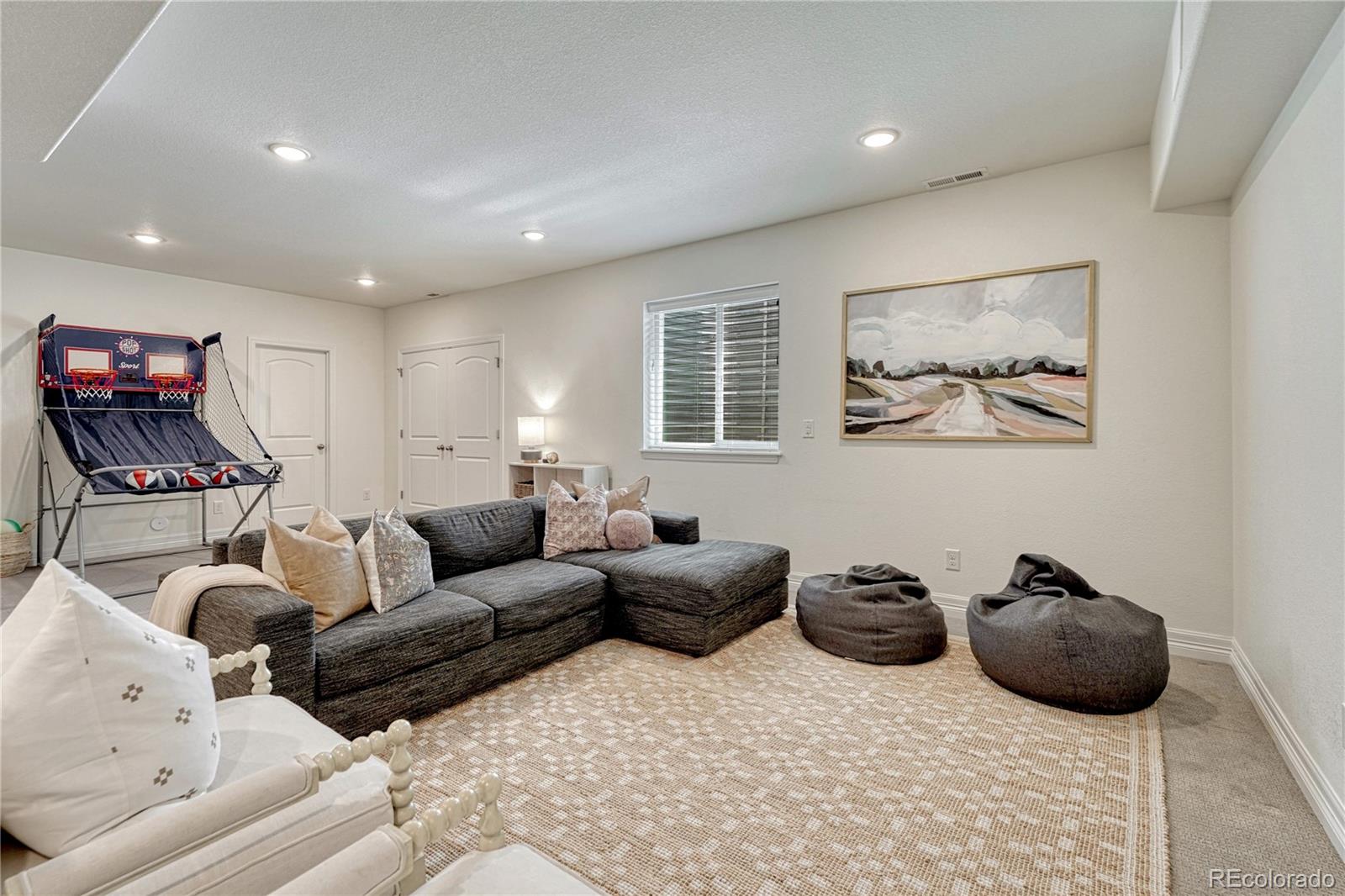 10349 Isle Street Parker CO 80134