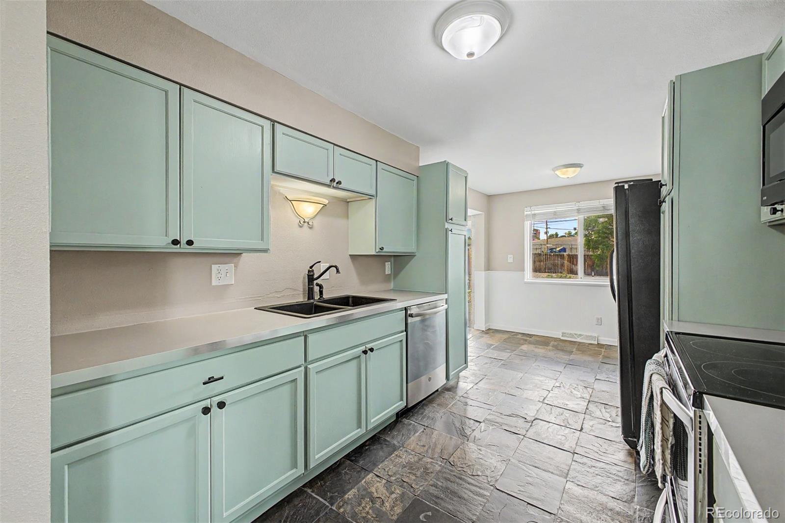 5205 W 86th Avenue Arvada CO 80003