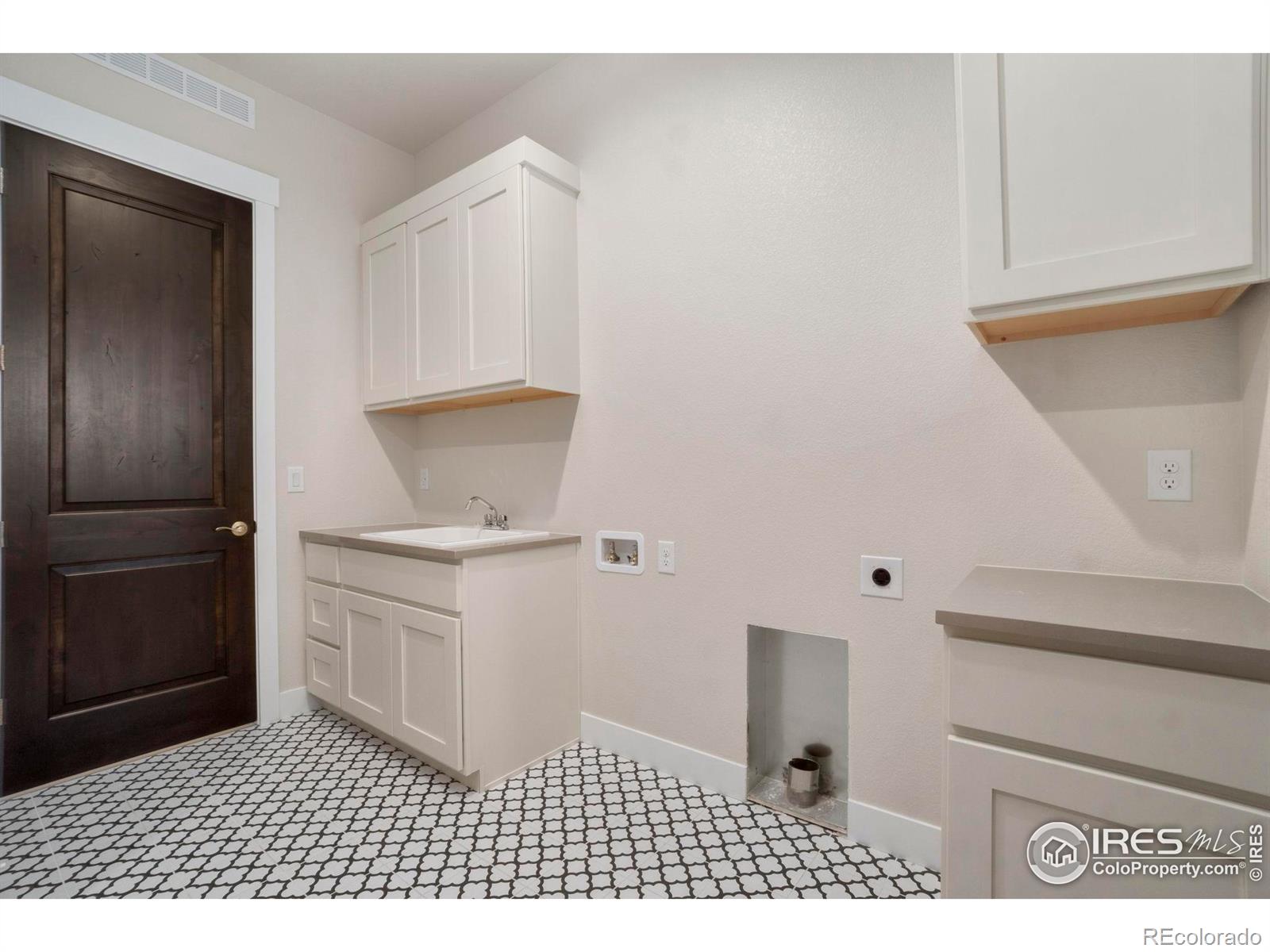 24113 E 36th Place Aurora CO 80019