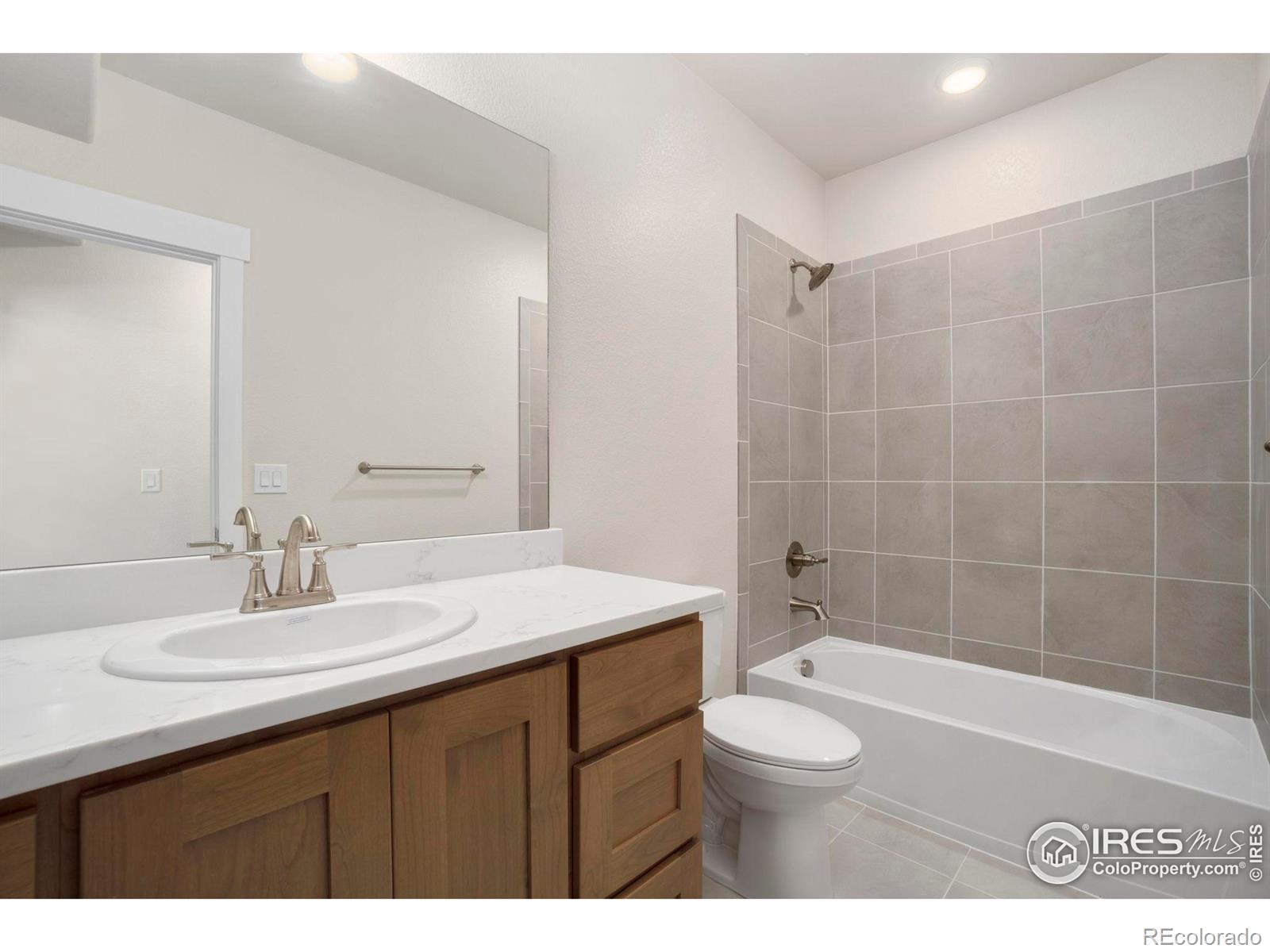 24113 E 36th Place Aurora CO 80019