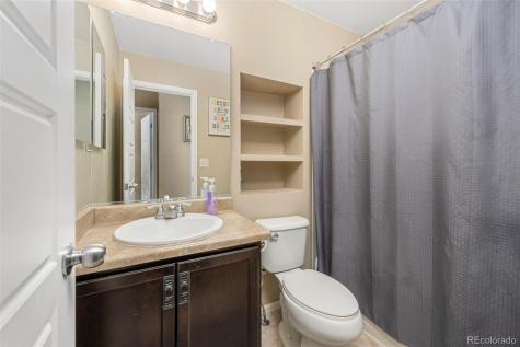 123 N Jamestown Way Aurora CO 80018