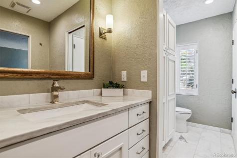 642 Dahlia Street Denver CO 80220