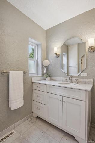 642 Dahlia Street Denver CO 80220