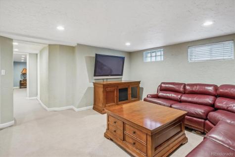 642 Dahlia Street Denver CO 80220