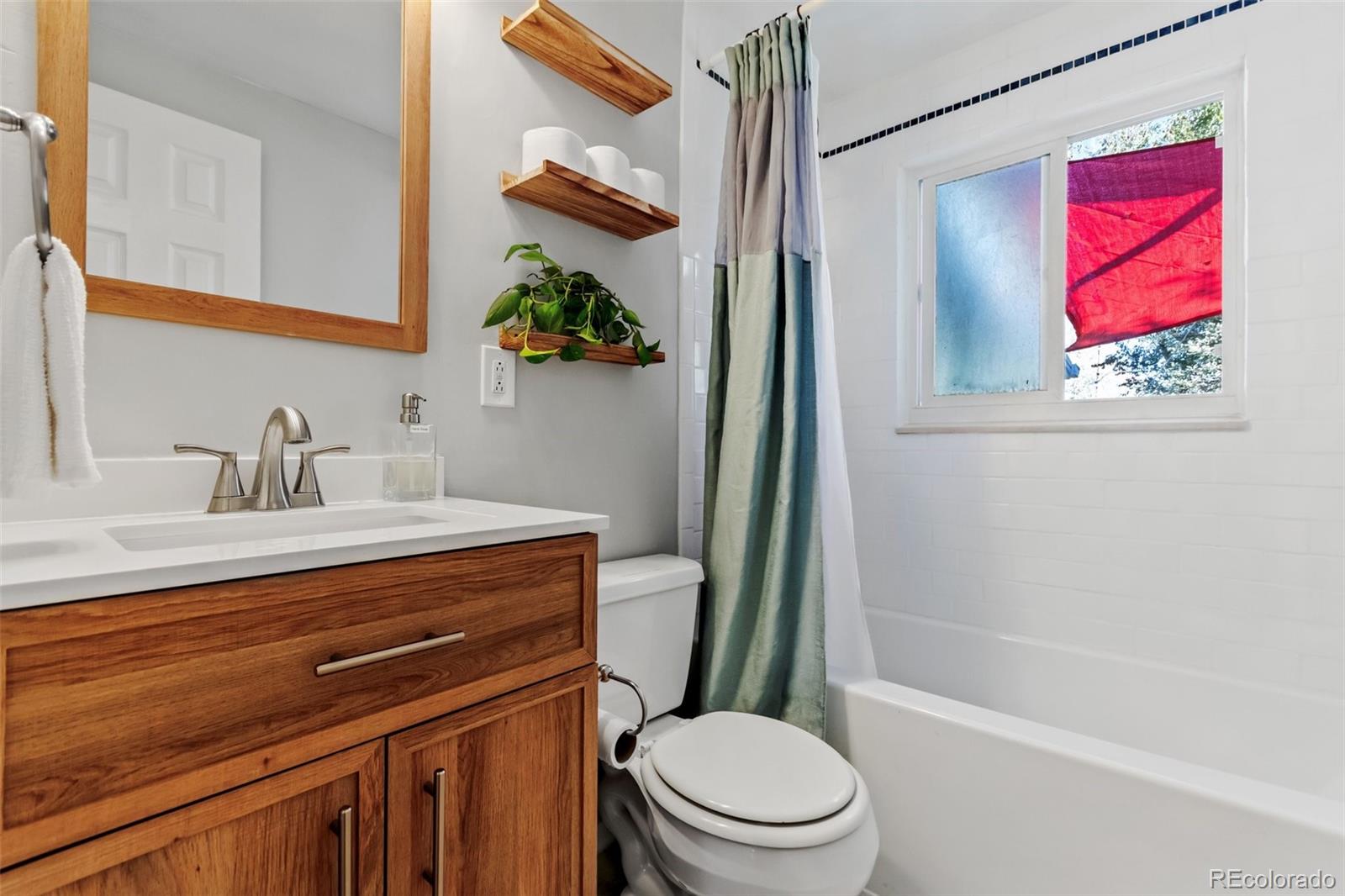 13436 Fitzsimons Way Aurora CO 80011
