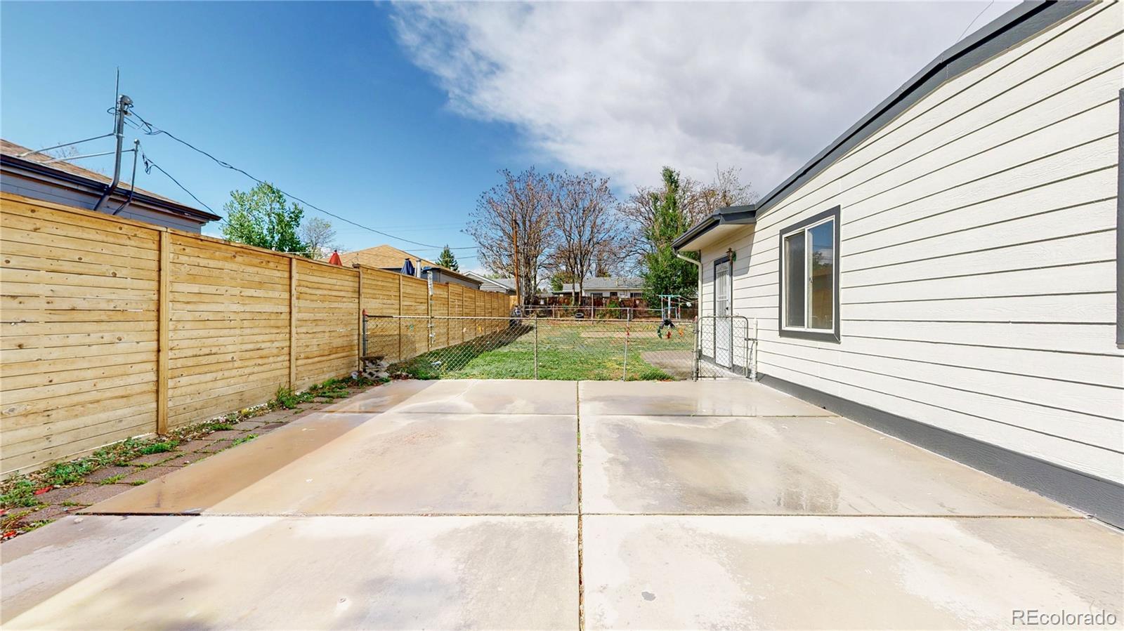 1631 W Hoye Place Denver CO 80223