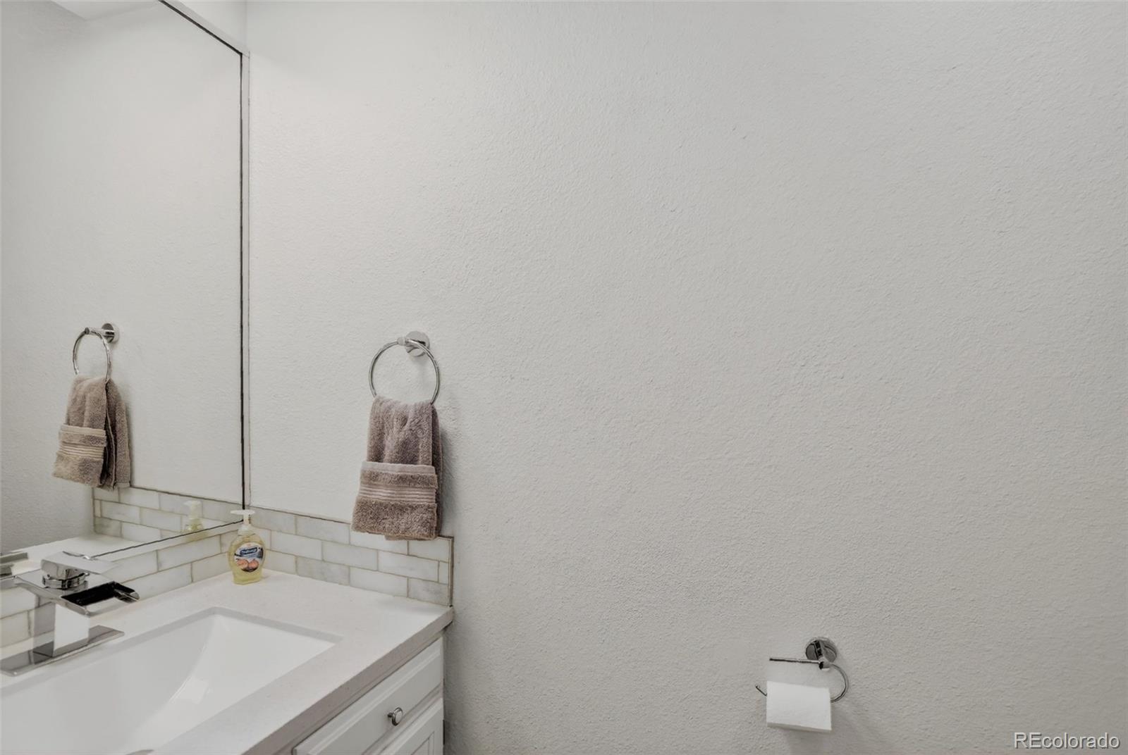 5452 S Zeno Street Centennial CO 80015