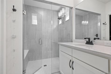 5037 N Quemoy Street Aurora CO 80019