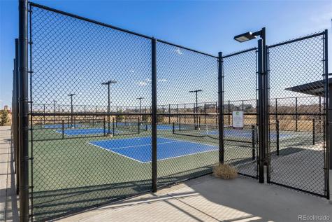 5037 N Quemoy Street Aurora CO 80019