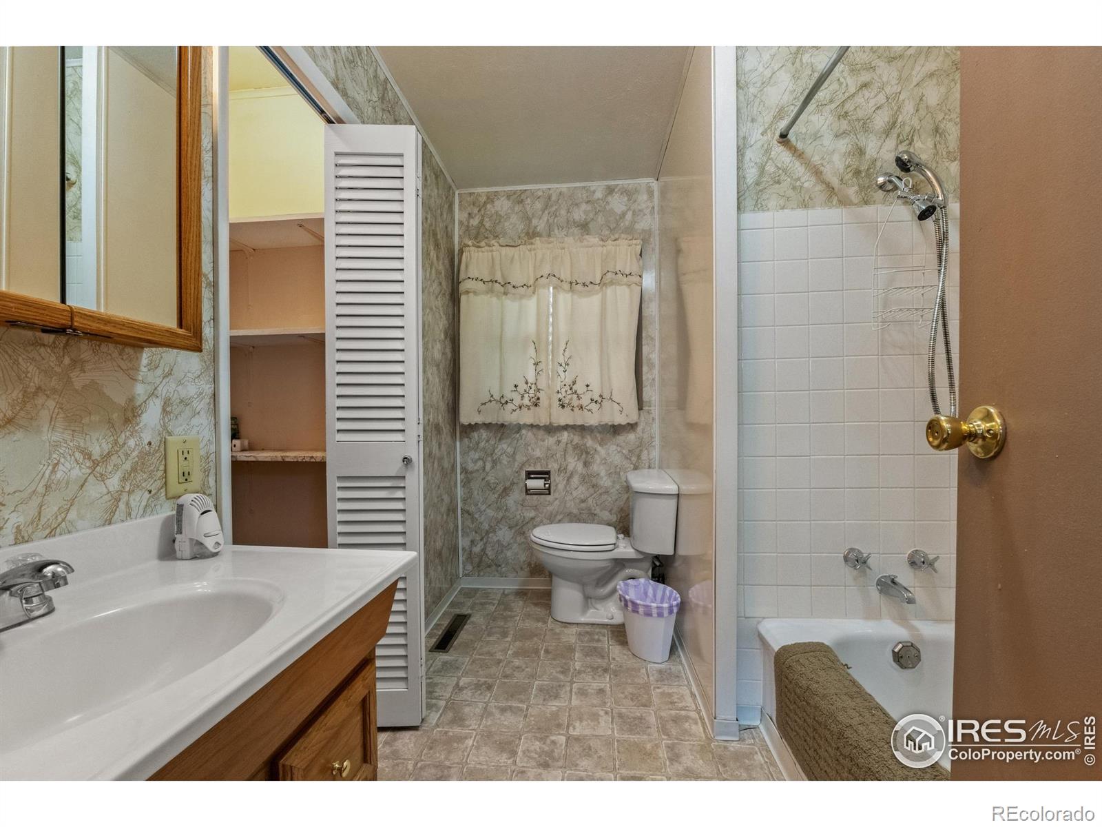 1023 Edmunds Street Brush CO 80723
