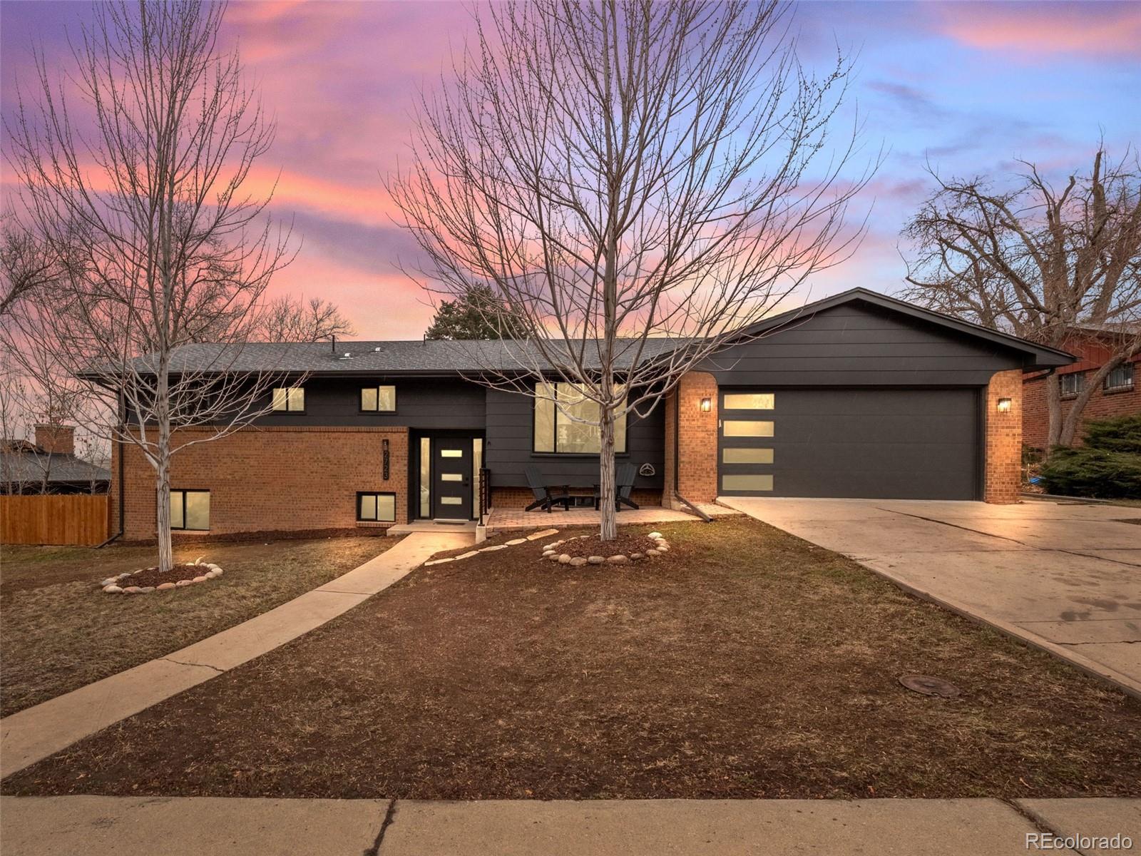 2723 S Knoxville Way Denver CO 80227