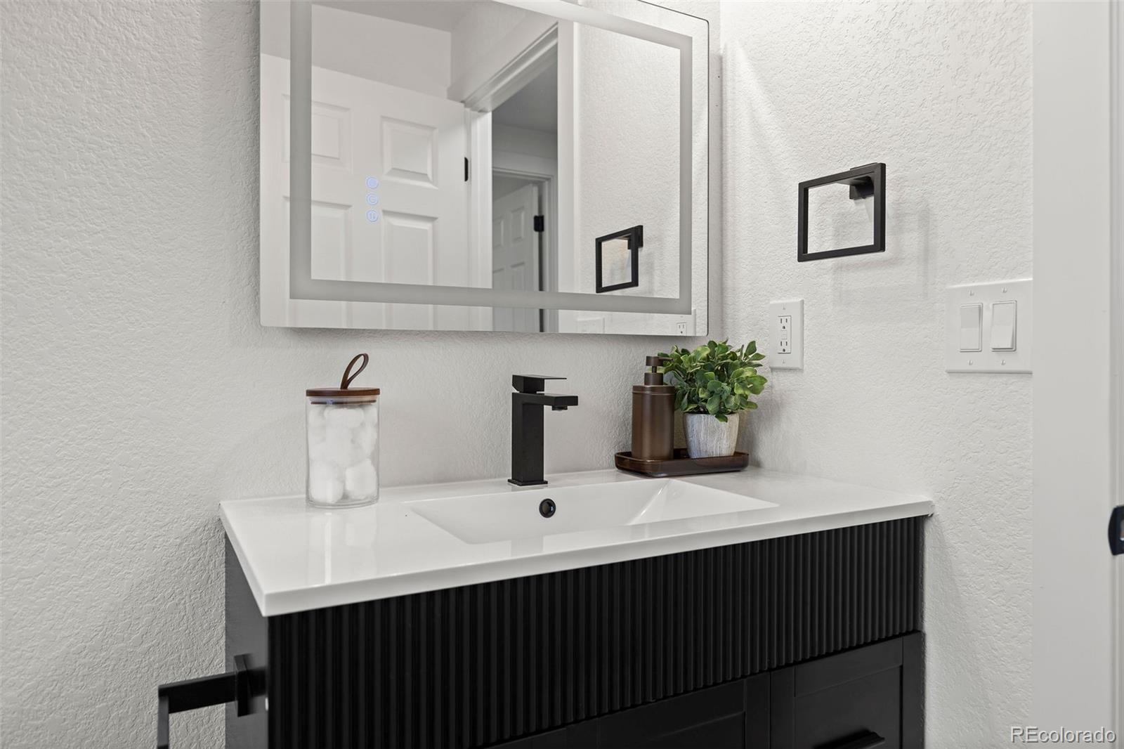 3090 S Hoyt Way Lakewood CO 80227