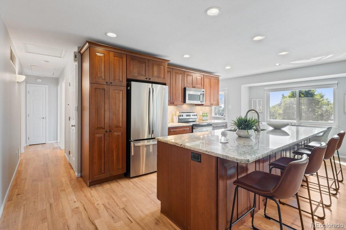 2155 S Deframe Street Lakewood CO 80228