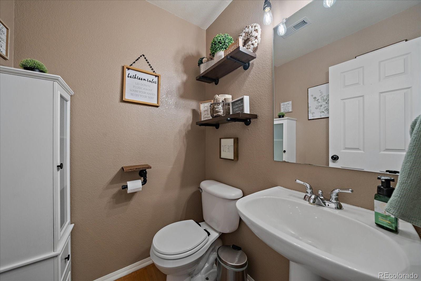 7670 Brown Bear Court Littleton CO 80125