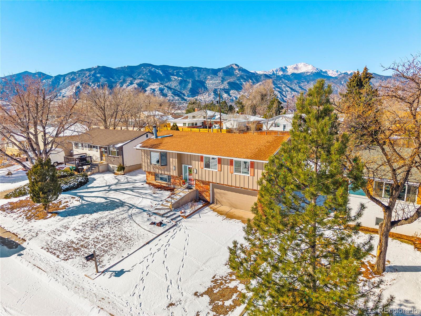 702 Paradise Lane Colorado Springs CO 80904