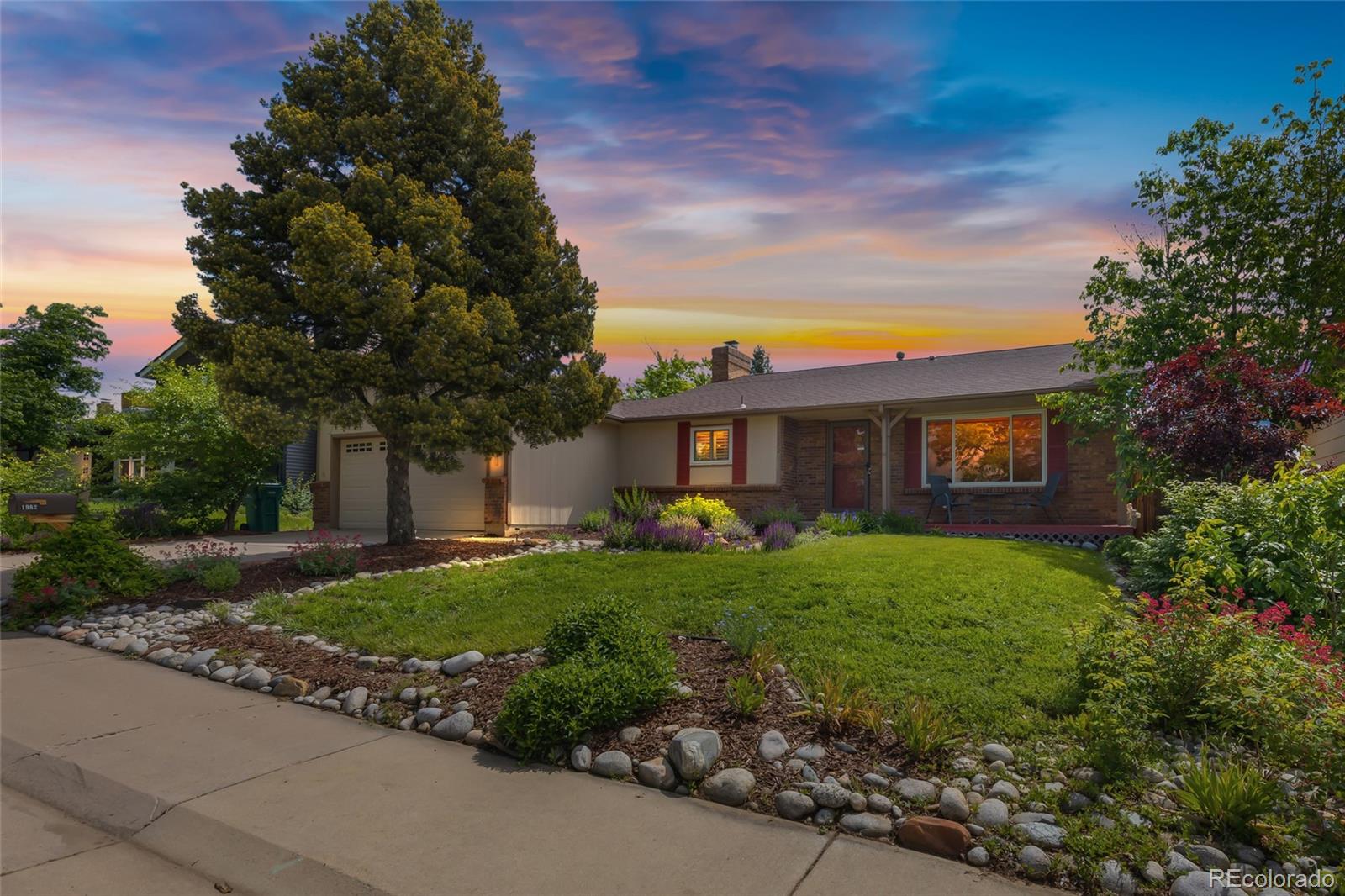 1982 S Truckee Street Aurora CO 80013