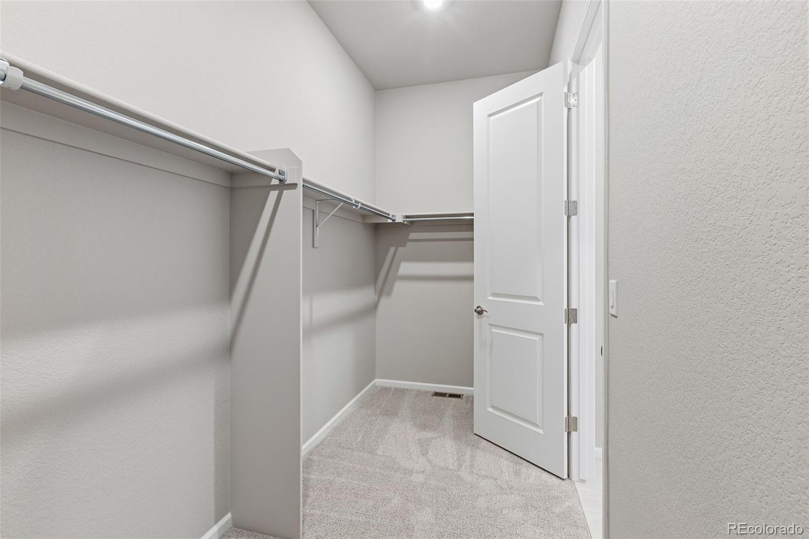 1933 S Eaton Park Way Aurora CO 80016