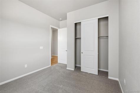 1933 S Eaton Park Way Aurora CO 80016