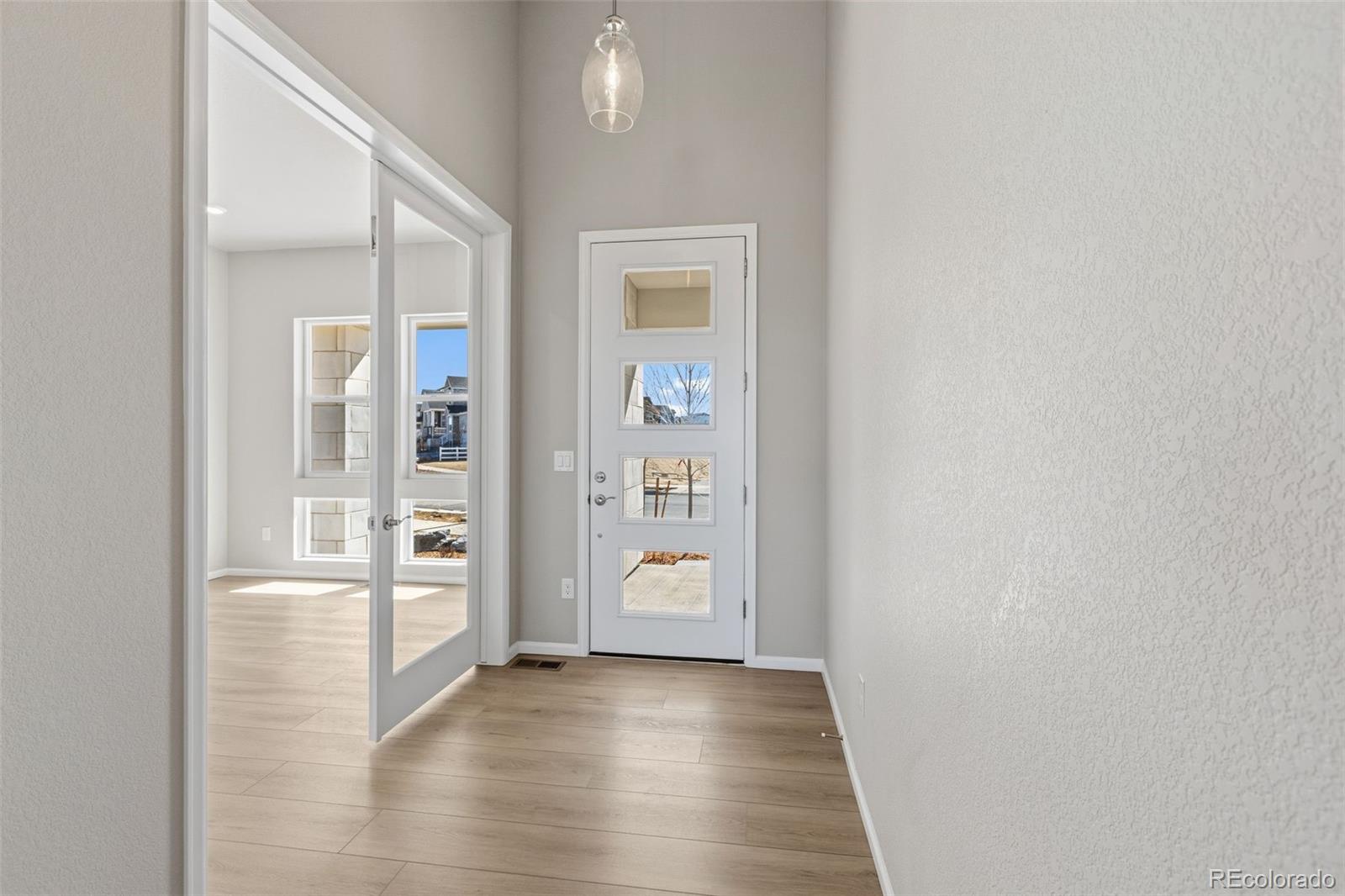 1933 S Eaton Park Way Aurora CO 80016