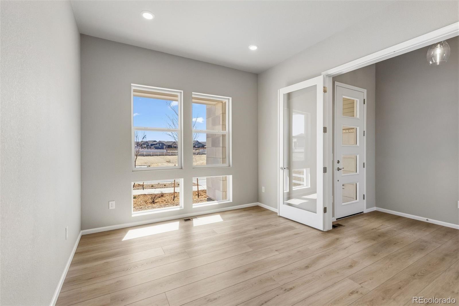 1933 S Eaton Park Way Aurora CO 80016