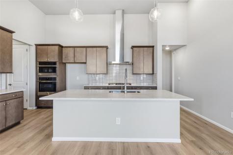 1933 S Eaton Park Way Aurora CO 80016