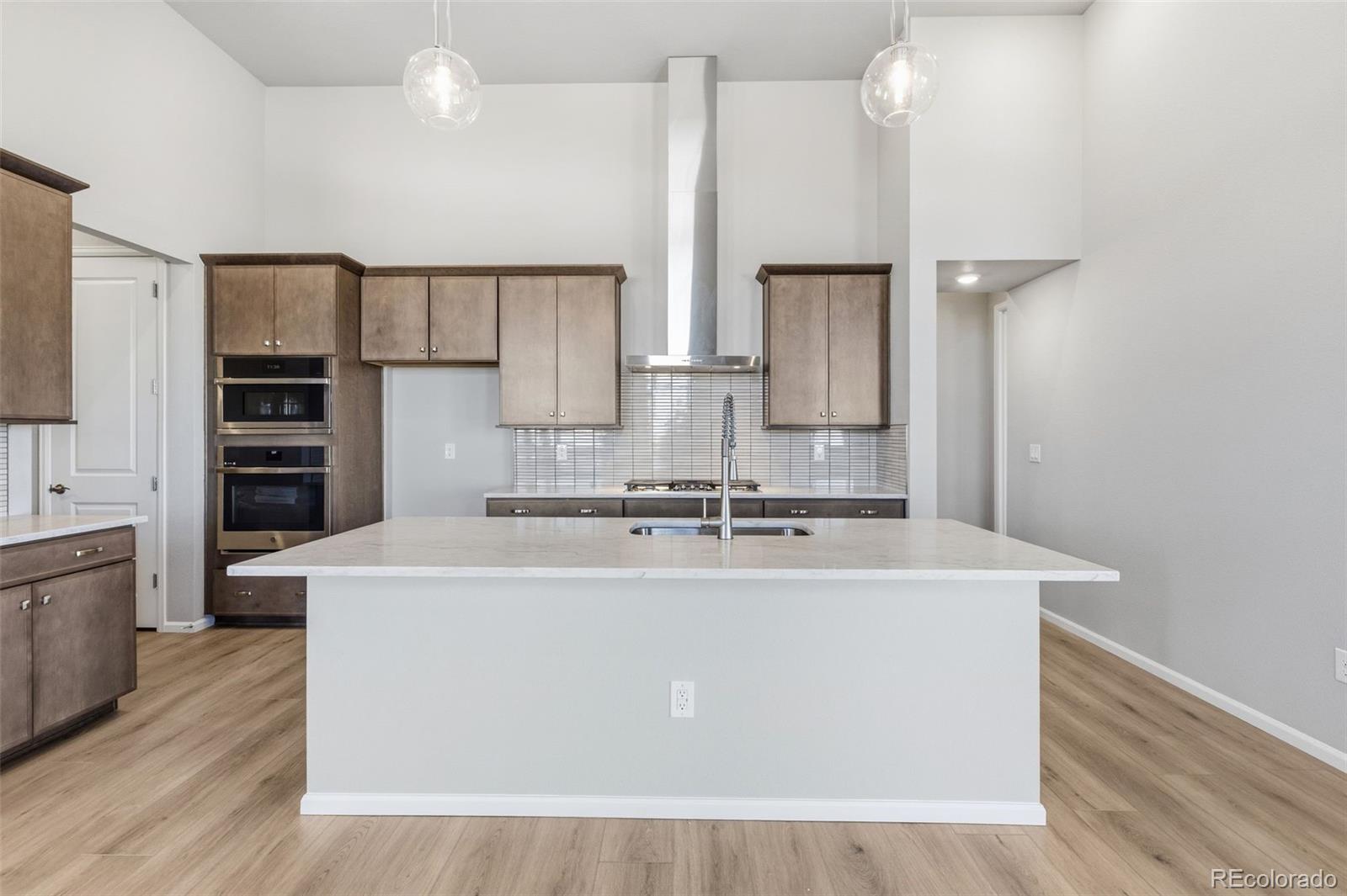 1933 S Eaton Park Way Aurora CO 80016