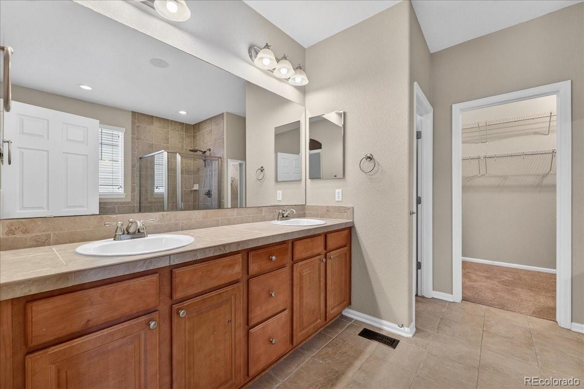 6333 S Jackson Gap Court Aurora CO 80016