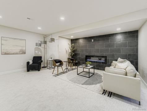 22967 E Mineral Place Aurora CO 80016