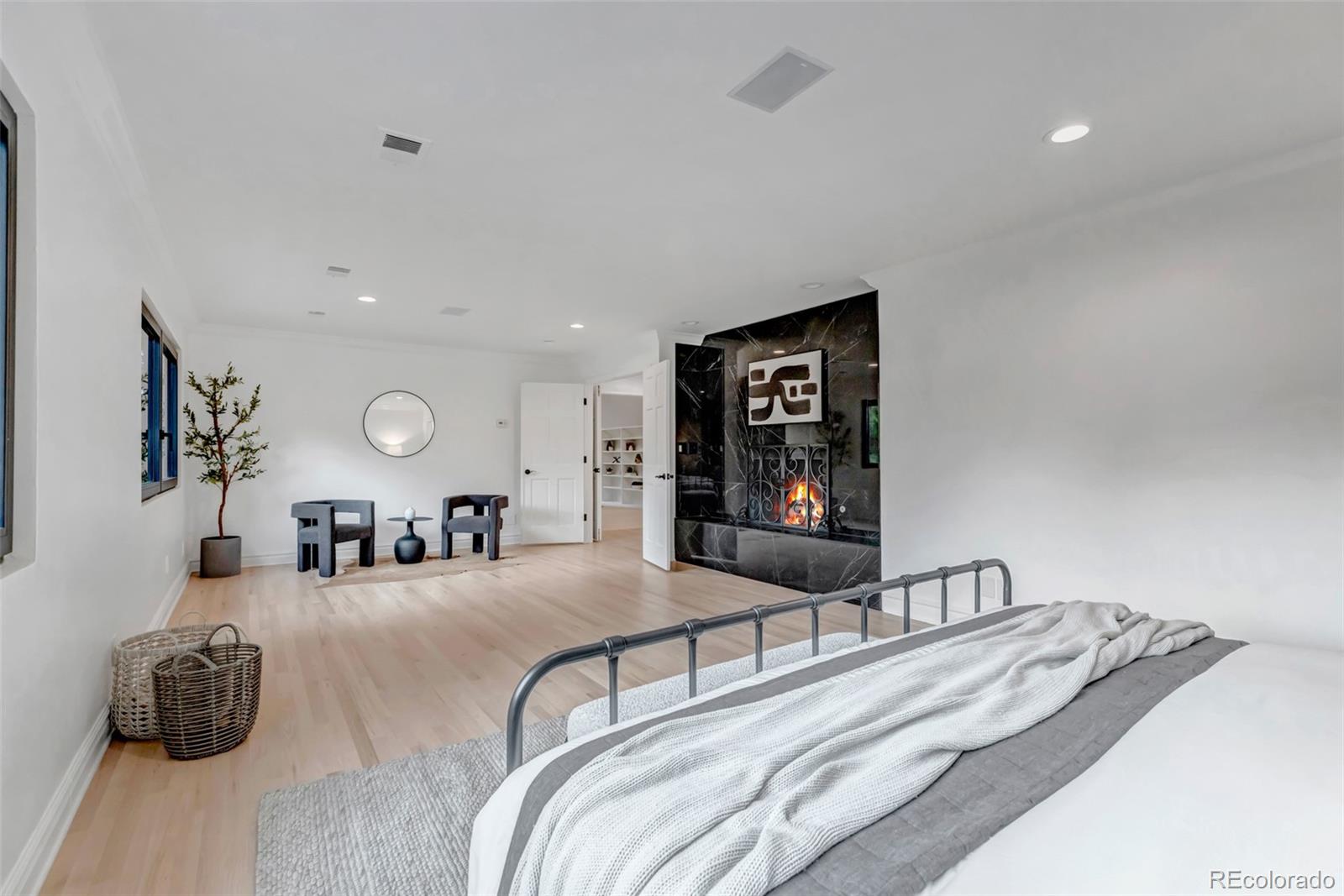 17 E Belleview Lane Greenwood Village CO 80121