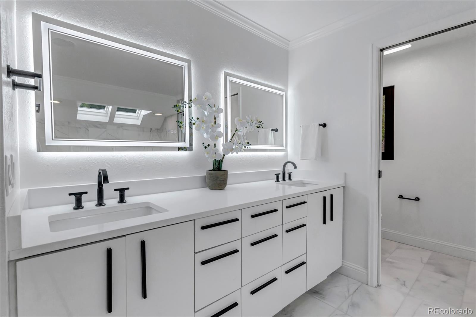 17 E Belleview Lane Greenwood Village CO 80121