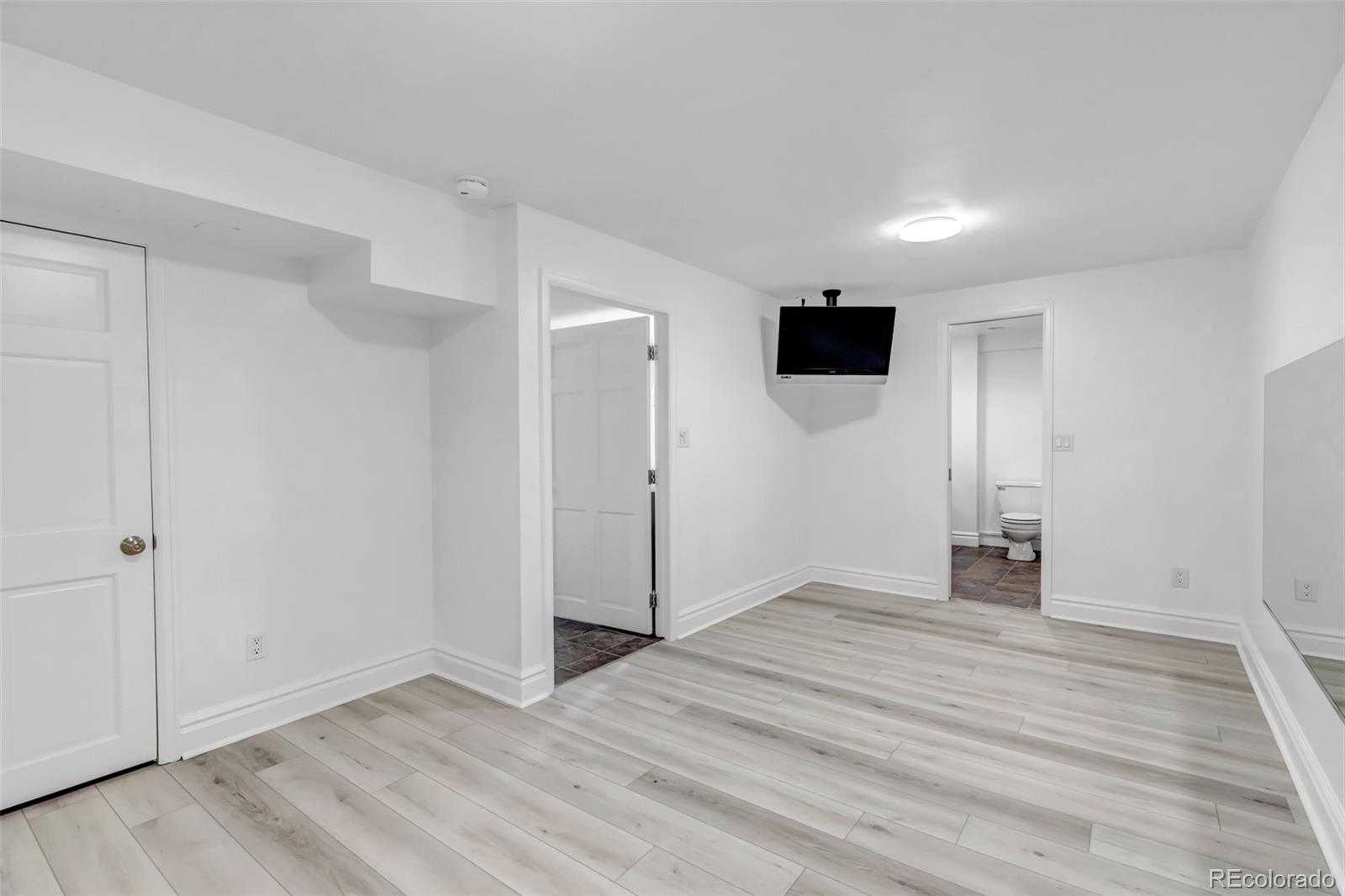 17 E Belleview Lane Greenwood Village CO 80121