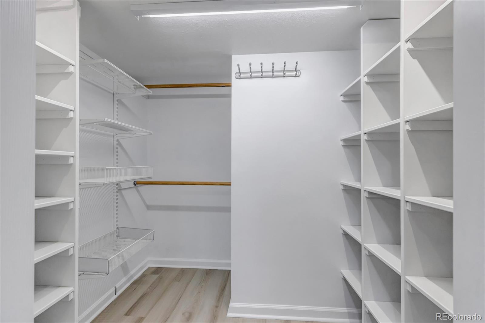 17 E Belleview Lane Greenwood Village CO 80121