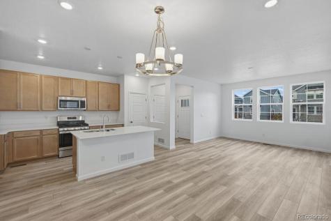 3293 N Coolidge Way Aurora CO 80019