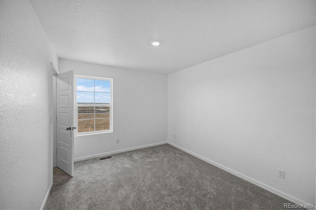 3293 N Coolidge Way Aurora CO 80019