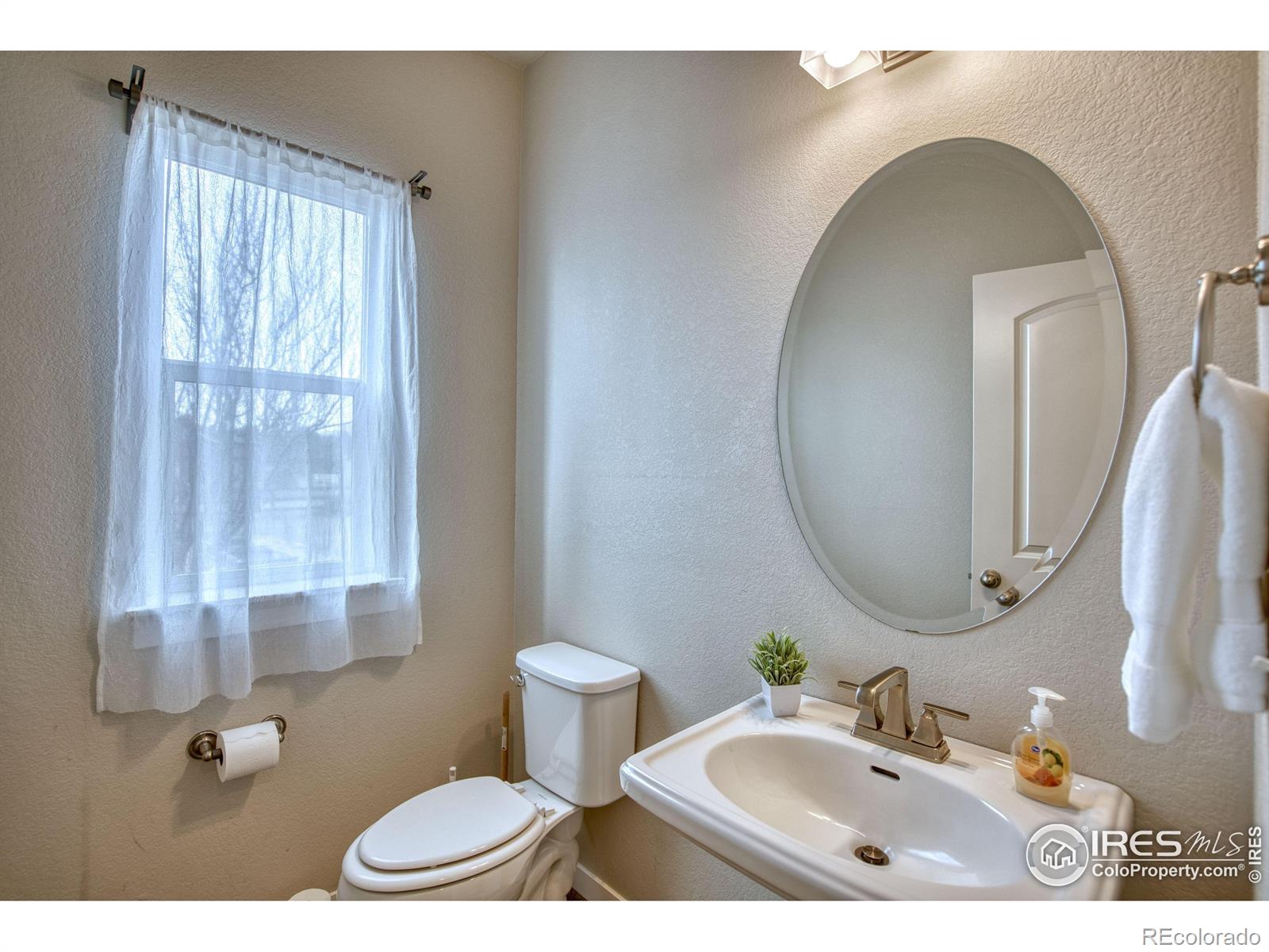 12766 Strawberry Circle Longmont CO 80503
