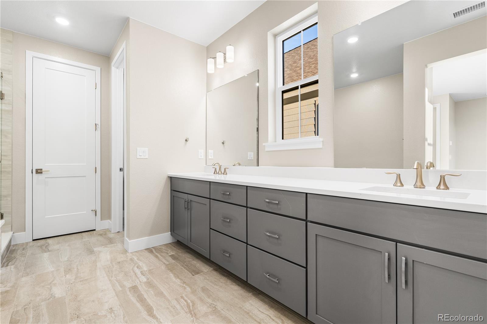 8778 Summerwalk Trail Littleton CO 80125
