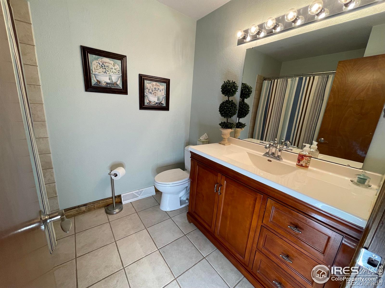 130 E 4th Street N Cheyenne Wells CO 80810