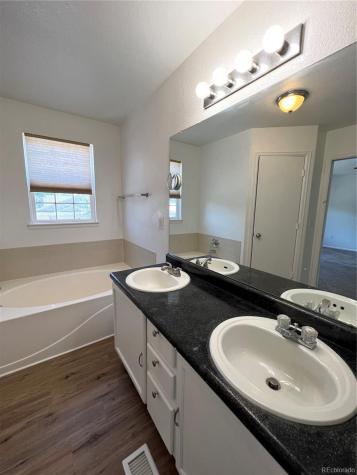 2217 S Telluride Court Aurora CO 80013