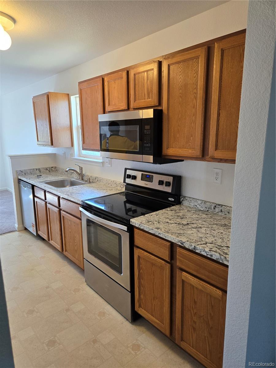 55606 E 28th Place Strasburg CO 80136