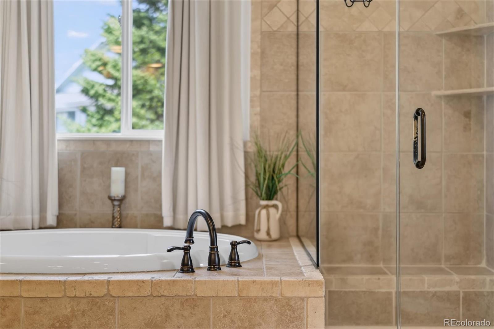 6214 Devinney Circle Arvada CO 80004