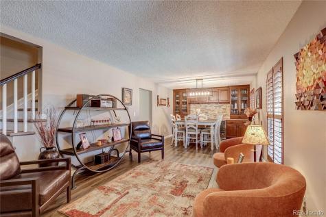 572 E Long Circle Centennial CO 80122