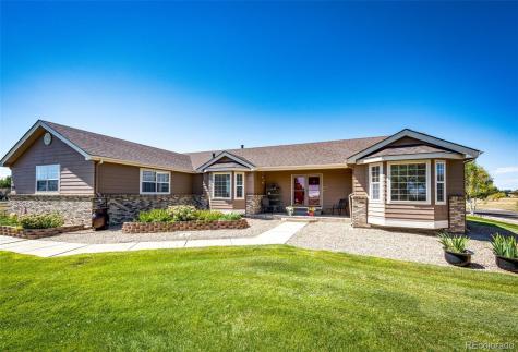 859 Shoshone Street Strasburg CO 80136