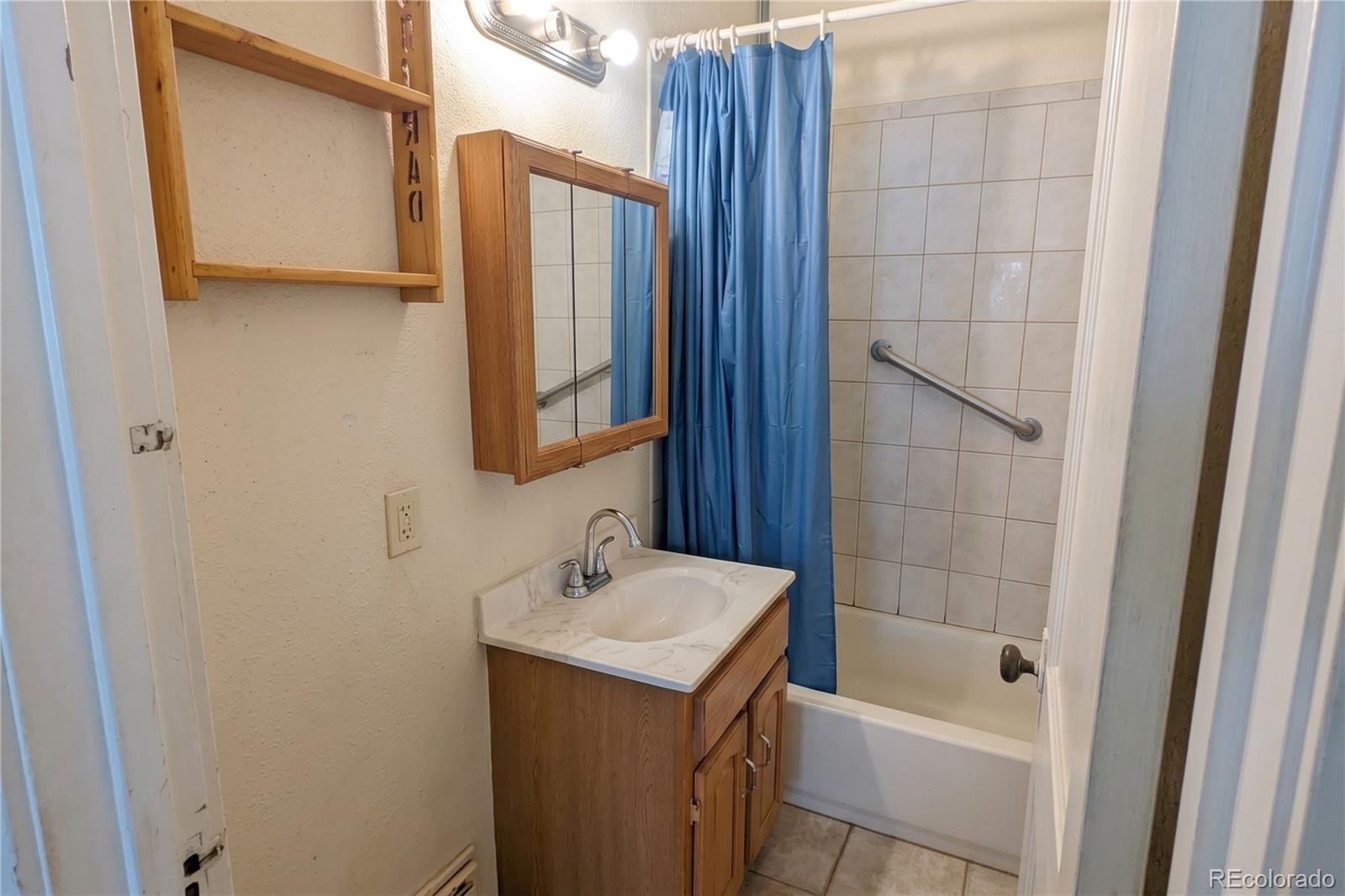 37 E 4th Avenue Longmont CO 80504