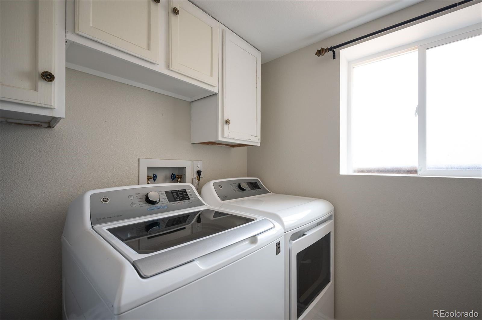 1052 Lewiston Street Aurora CO 80011