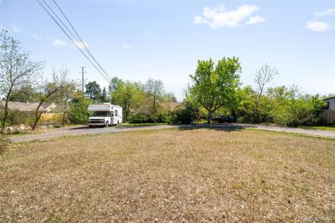 994 Welch Street Lakewood CO 80401