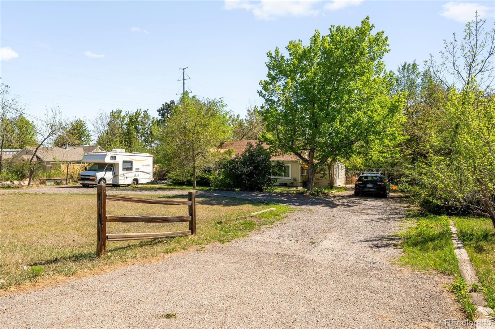 994 Welch Street Lakewood CO 80401